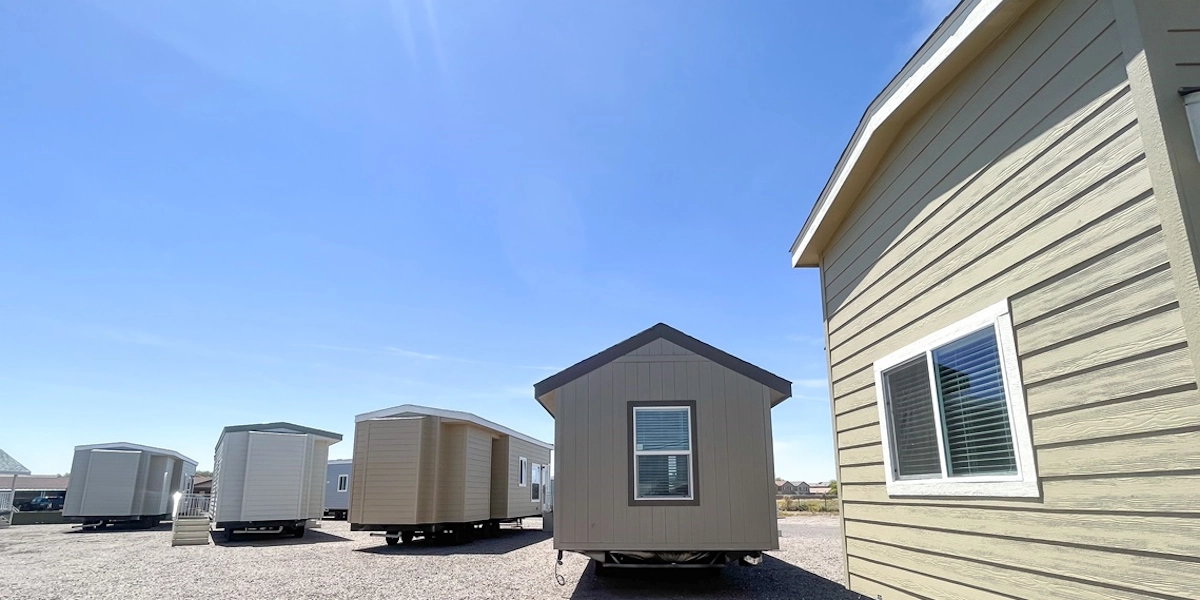 You are currently viewing Understanding Park Model RVs: A Blend of Comfort and Mobility